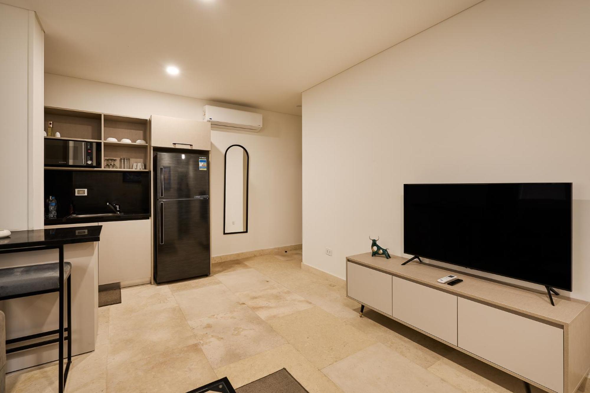 Apartment Brassbell L New L Next To Auc