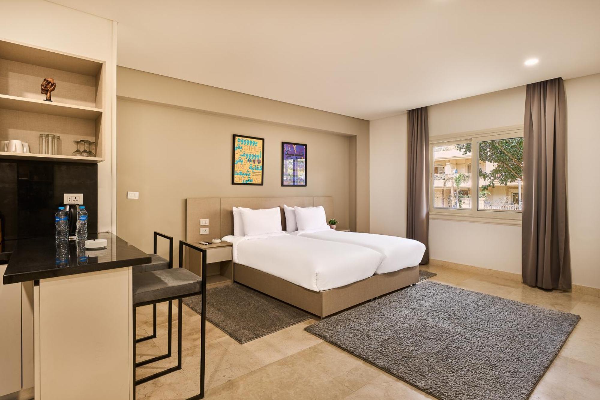 Apartment Brassbell L New L Next To Auc *